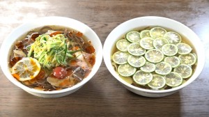 肉そば舞鶴　赤い肉そば　緑の肉そば