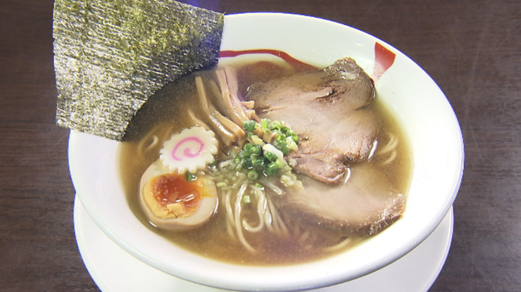 いぶし中華　910円